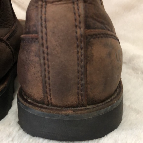 UGG Men’s Ankle Brown Leather Pull On Boots, Size 8.5, Rubber Sole main image 8